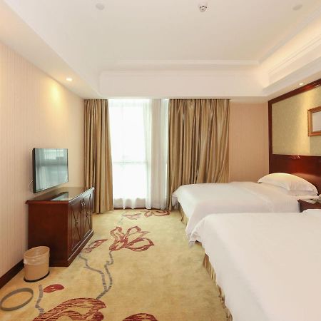 Vienna Hotel Guangzhou Dongpu Bus Station Экстерьер фото